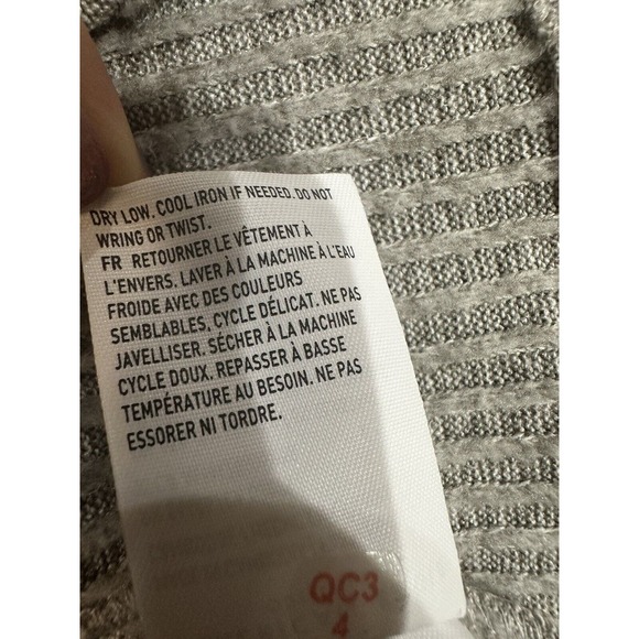 American Eagle Ribbed Knit VNeck Long Sleeve Top Light Gray Soft Stretchy Medium - Picture 4 of 10